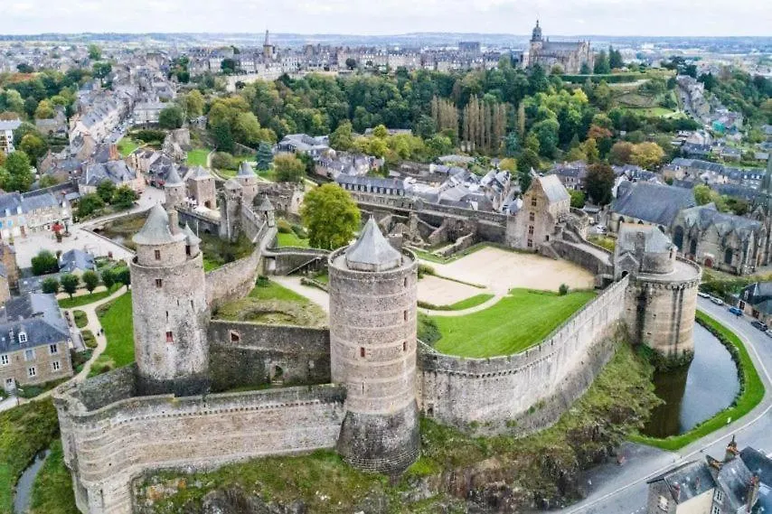 Fougères L'Escale Fougeraise 아파트